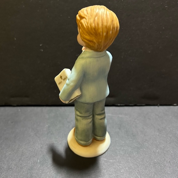 Vintage 1988 Enesco Treasured Memories Sunday Best Porcelain Figurine - Picture 3 of 8